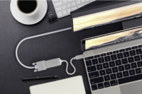 Satechi USB-C apa - VGA anya átalakító adapter - Ezüst