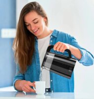 Black+Decker BXKE2206E Vízforraló 1,7L 2200 Watt - Fekete