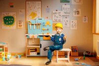 Promis: Fa játék szerelőasztal szerszámokkal 65 darabos készlet