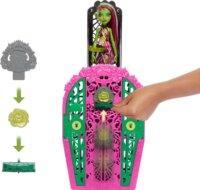 Mattel Monster High Venus Mcflytrap baba 19+ meglepetéssel