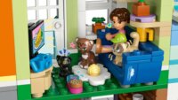LEGO® Friends: 42670 - Heartlake City lakások és üzletek
