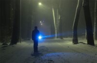 Trizand 18368 Zseblámpa USB Töltővel - Fekete