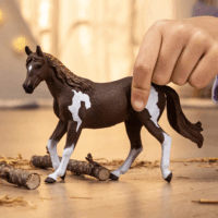 Schleich 14901 Horse Club Amerikai foltos mén figura