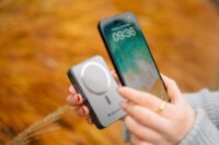 Verbatim 32268 Magsafe Wireless Powerbank kitámasztóval 10000mA 20W - Szürke