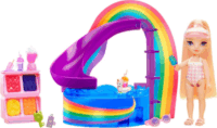 MGA Entertainment Rainbow High Little - Pool Day játékszett Blush babával