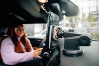 Verbatim CND-03 Wireless autós Qi töltő / tartó 15W - Fekete