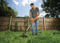 Black & Decker ST182320 18V Akkumulátoros Szegélyvágó