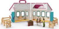 Schleich 42703 Horse Club "Kis patkó" istálló figura szett