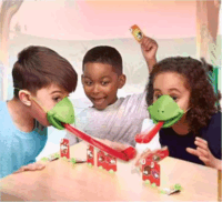 Hamméleon családi társasjáték 4db kaméleon maszkkal