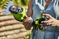 Greenworks G24SHTK2 Akkumulátoros Sövényvágó + 2Ah Akku + Töltő