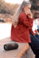 JBL Flip 7 Hordozható Bluetooth hangszóró 35W - Fekete