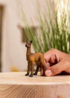 Schleich 14890 Farm World Láma csikó figura