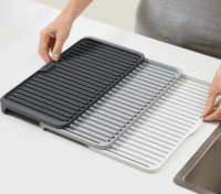 Joseph Joseph Tier Műanyag Kihúzható csepegtető tálca 36,2 x 36,2 x 3,2 cm - Szürke