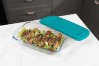 TOO KT-102 Hőálló Üveg négyzetes ételtároló műanyag tetővel 2200ml