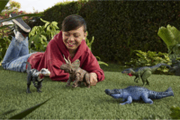 Mattel Jurassic World Újjászületés Gigantic Thrashers Eotriceratops dinoszaurusz figura