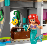 LEGO® Disney: 43267 - Hercegnőkastély és a hercegnők állatkái