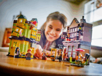 LEGO® Harry Potter: 76452 - Kviddics™ a javából sportszaküzlet és a Fagylaltszalon