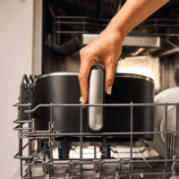 Braun HF5050 MultiFry 5 AirFryer Forrólevegős sütő 6L 2000 Watt - Fekete