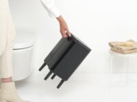 Brabantia BO HI 7 literes Lábakon álló fém szemetes - Matt fekete