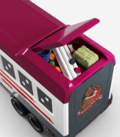 Schleich 42705 Horse Club Lakeside teherautó és pótkocsi figura szett