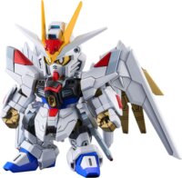 Gundam SDCS Mighty Strike Freedom Műanyag figura 15cm