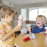 Spin Master 6074871 Melissa & Doug - Scoop & Stack Fagylaltkészítő konyhai szett