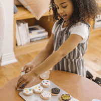 Spin Master 6074870 Melissa & Doug - Süteménykészlet konyhai játékszett