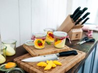 Zwilling Vier Sterne Rozsdamentes acél Szakácskés 16cm - Fekete