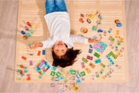 Eichhorn 28 arabos Fa Dominó készlet