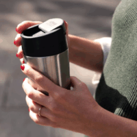 Joseph Joseph Sipp SSL Dupla falú utazó Termosz bögre 454ml - Ezüst