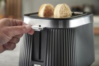 Russell Hobbs Brontë 2 szeletes kenyérpirító 980W - Fekete
