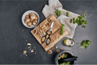 Zwilling 43927-200-0 univerzális rozsdamentes acél olló 20cm - Fekete