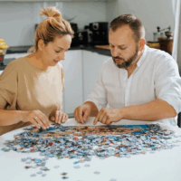 Trefl Premium Plus Pókember és Rozsomák karácsonya 1000 darabos puzzle