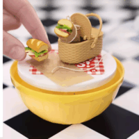 MGA Entertainment Miniverse Miniverzum - Készíts mini ételt - Vacsora