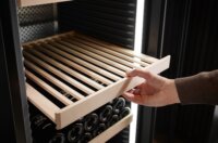 Liebherr WPBL 4601 Szabadonálló Borhűtő 166 Palack 328L - Fekete