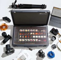 Mobile Pixels Pixcase 27" 16:9 FullHD IPS Érintőkijelzős Hordozható Monitor - Fekete