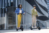 Segway Ninebot Kickscooter E2 D II Elektromos Roller (20km/h / 250W) - Fekete