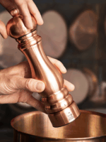 Peugeot Paris Manuális Rozsdamentes Acél Borsőrlő 22 cm - Réz