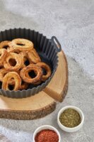 TOO SL-3250 Kerek szilikon forma Forrólevegős sütőhöz 20cm - Szürke / Fekete / Piros