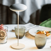 Broggi Nuvola Hordozható Akkus Asztali LED Lámpa 31cm - Ezüst