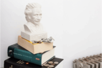 Kikkerland PB22 Einstein formájú persely - Fehér