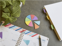 Kikkerland ST115 Oldaljelölő címkék (100 címke / csomag) - Többszínű