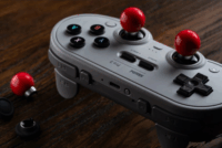 8BitDo Pro 3 Vezeték Nélküli Kontroller Töltőállomással (Nintendo Switch / Switch 2 / Switch Lite / PC / Android / IOS) - Fehér