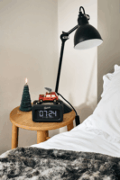 Roberts Radio Revival Rest Asztali Rádiós Ébresztőóra Digitális Kijelzővel - Fekete